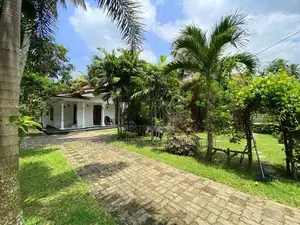 House for Sale in High Residential Area – Ja-Ela With SOLAR PANEL Inco