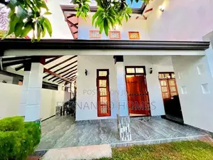 Upstairs Beautiful Big Living Area With Nice House For Sale In Negombo