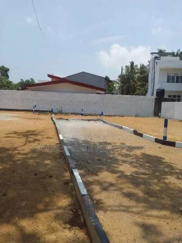 Land for Sale Negombo Road Welisara