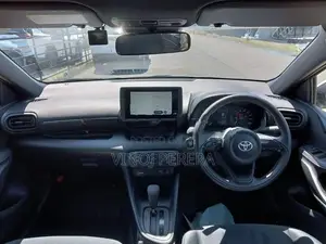 Toyota Yaris X Grade new face 2024