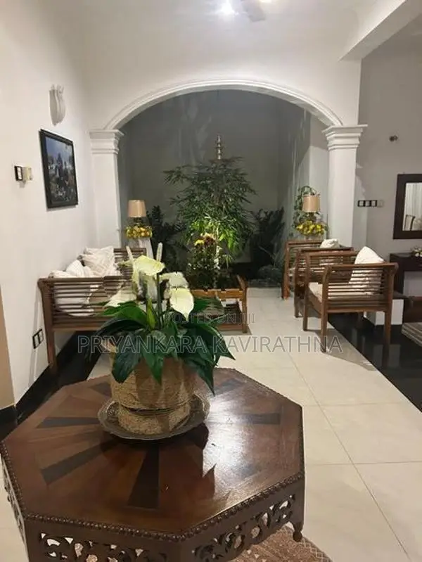 Luxury House For Sale in Bokundara With 18 Perch