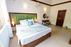 Dehiwala - 4BR Fully furnished Apartment for Rent TPM2024SHA