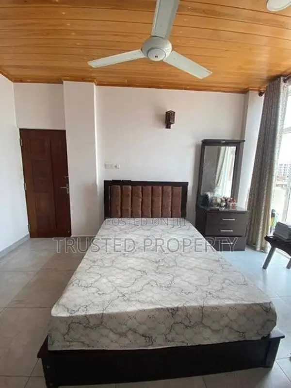 Wellawaththa - 3BR Unfurnished apartment for sale TPM2024SHR