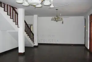 Two Story House for Sale in Colombo 07