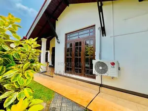Solar Power With Spaciously Built Furnished Up House Sale Negombo