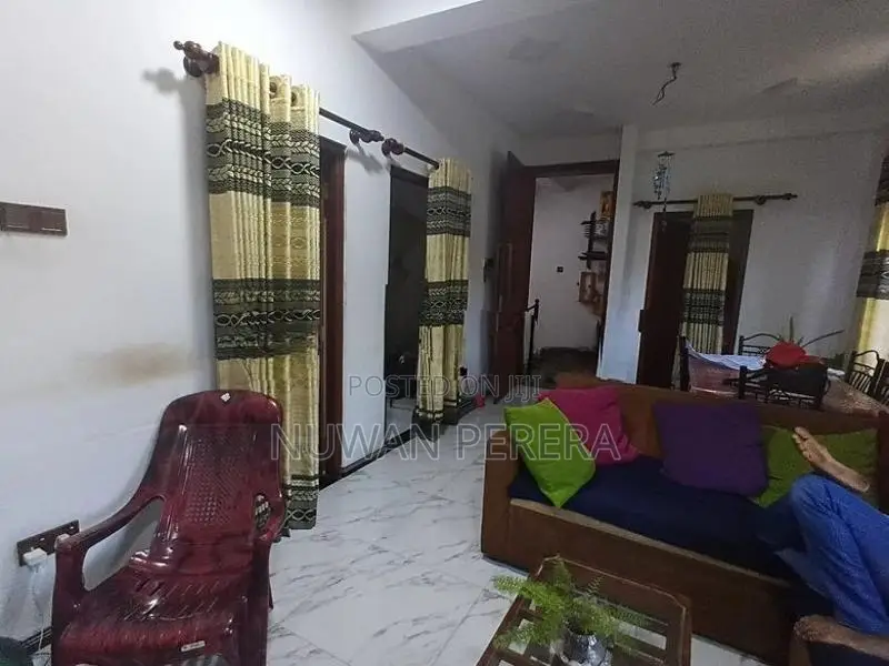 Kasbewa Bandaragama Rd Building with House for Sale