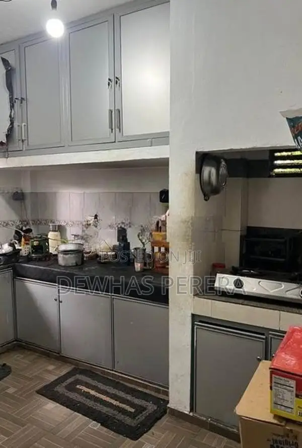 2 story house for sale Hunupitiya station road wattala
