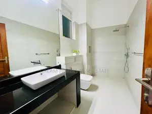 Luxurious 4-Bedroom House for Sale Thalawathugoda