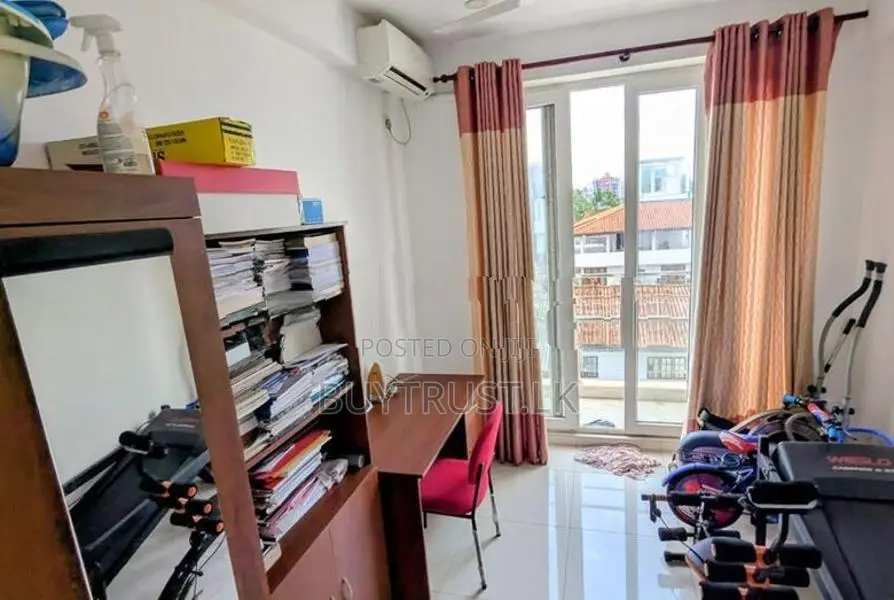 Apartment for Sale in Colombo 06