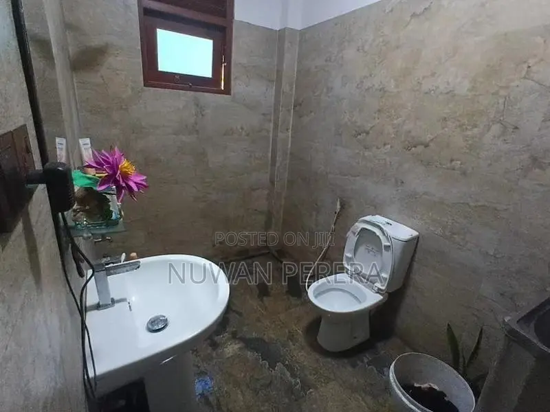 Kasbewa Bandaragama Rd Building with House for Sale