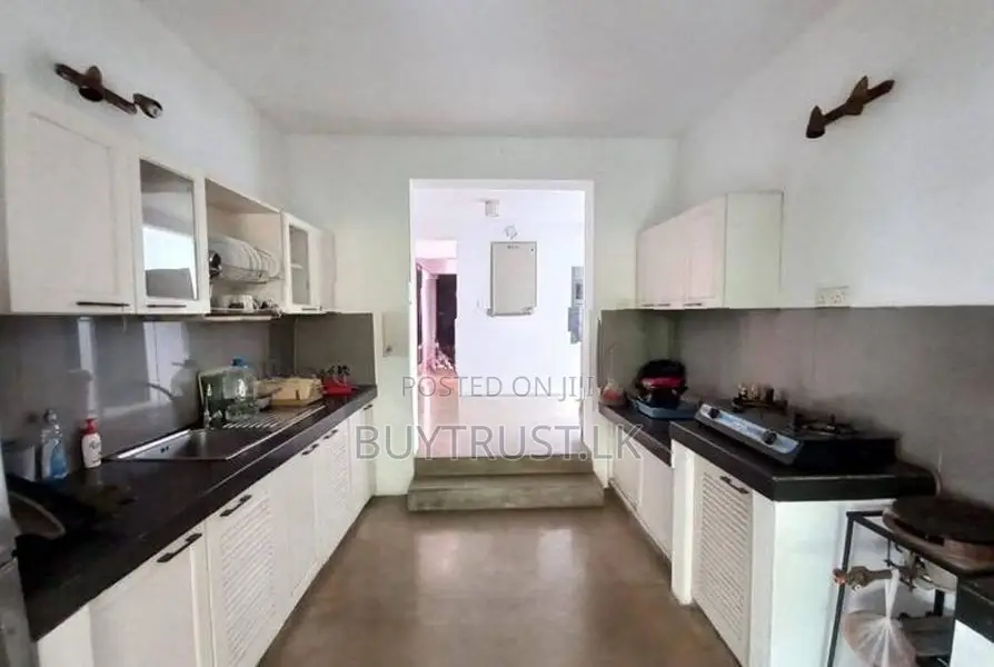 Two Story House for Sale in Colombo 07