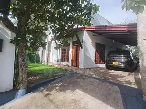 Piliyandala Dampe 9P 3 Br House for Sale