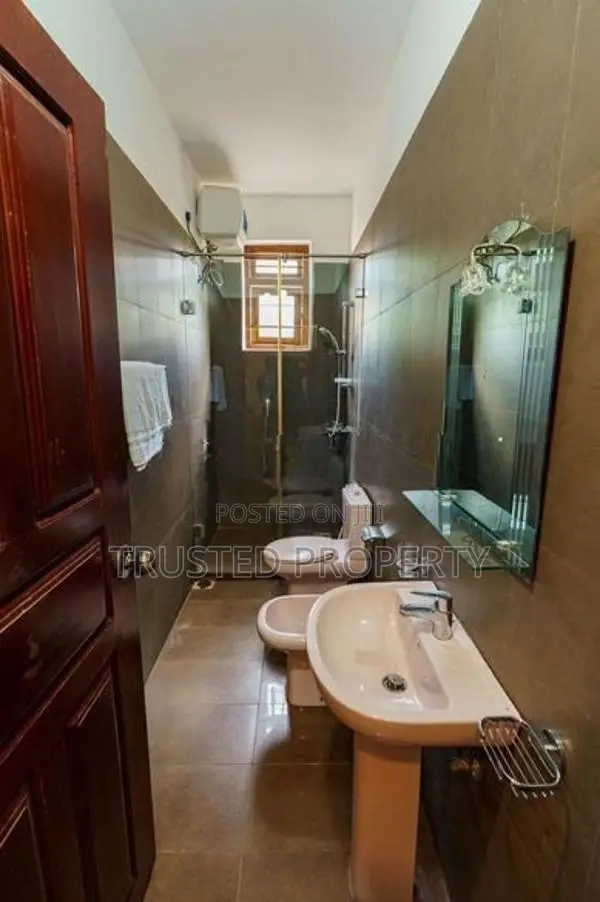 Dehiwala - 4BR Fully furnished Apartment for Rent TPM2024SHA