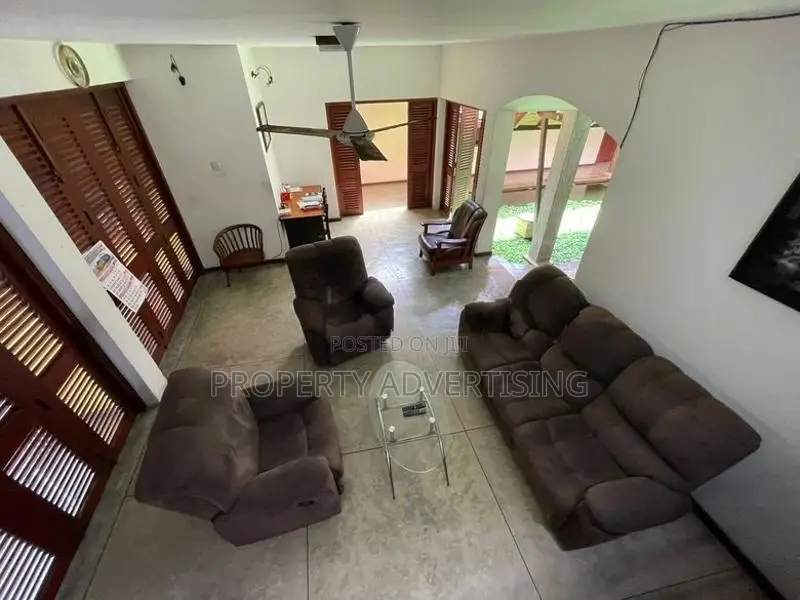 44P road facing property for sale in nugegoda