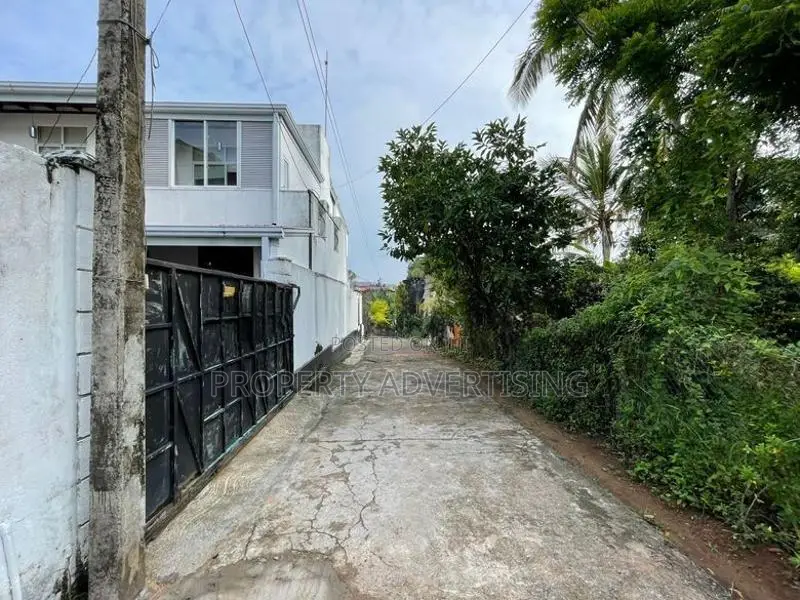 House for sale in Malabe