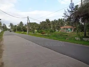 Pamunugama, Bopitiya Beach Road Facing Land for Sale 50m to Sea