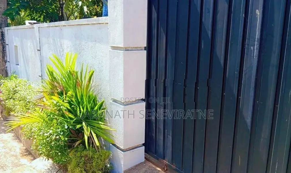 House For Sale Near NSBM Homagama Dampe