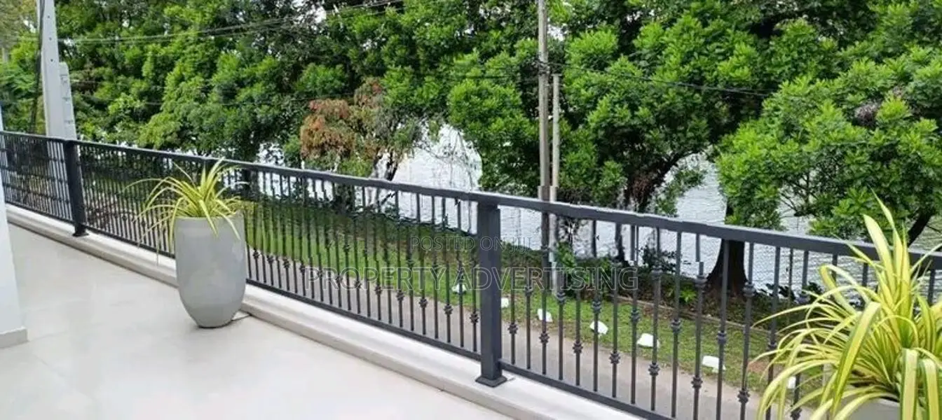 Lake front newly build House for sale in dehiwala