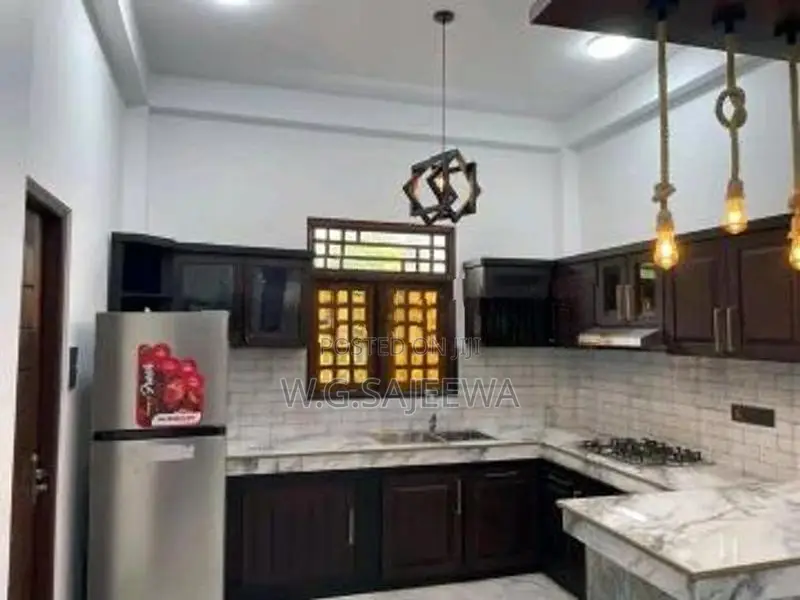 Fully Furnished Upstairs House rent in Negombo (Short or Long term)