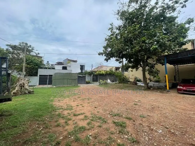 COMMERCIAL AND RESIDENTIAL LAND FOR SALE IN NUGEGODA