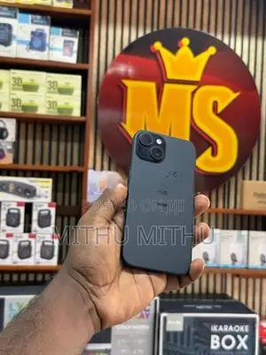 Apple iPhone 15 128GB (Used)