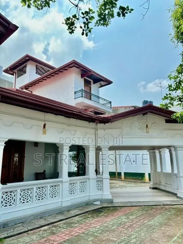 Colonial Architecture Design House For Sale In Nugegoda