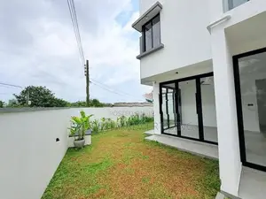 Battaramulla Thalahena 5 BR Luxury House For Sale
