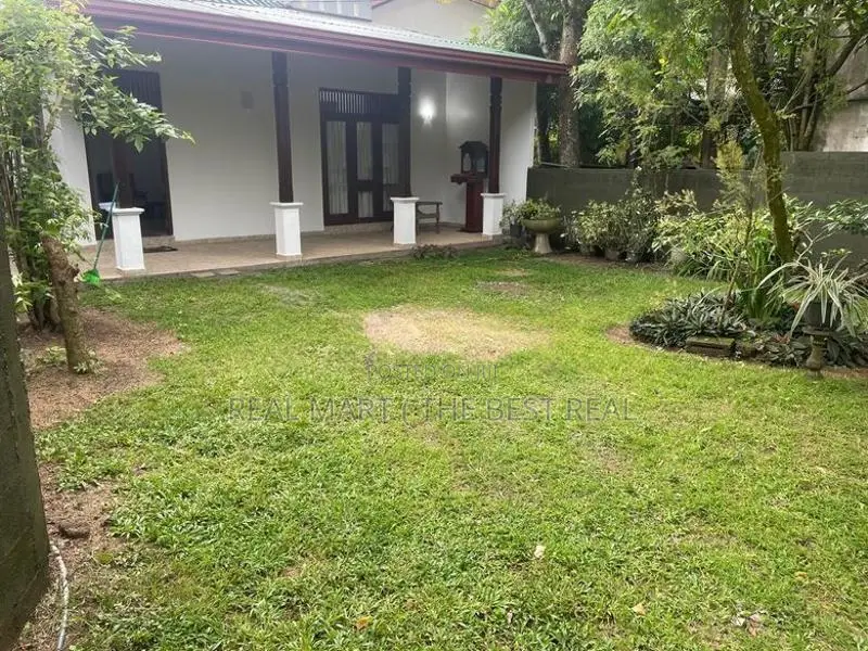 Pelawatta : 2 AC BR (18P) Modern House for Sale