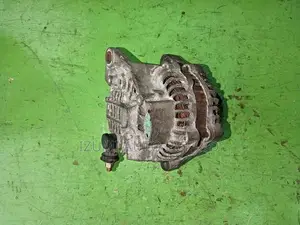 Nissan Bluebird U14 Alternator