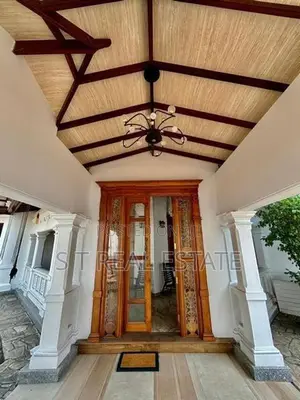 Colonial Architecture Design House For Sale In Nugegoda