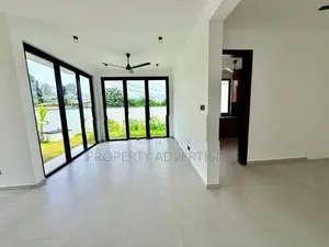 Battaramulla Thalahena 5 BR Luxury House For Sale