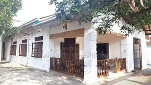 Luxury Bungalow for Sale in Mount Lavinia With 26 Perches