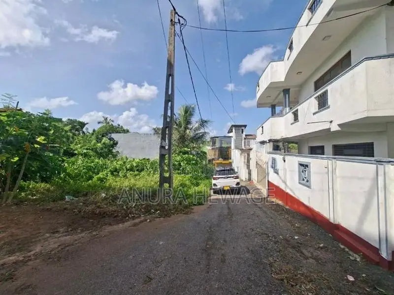 Land for Sale Kottawa Malabe 336 bus road. (ID : KOTT005)