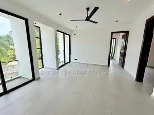 Battaramulla Thalahena 5 BR Luxury House For Sale