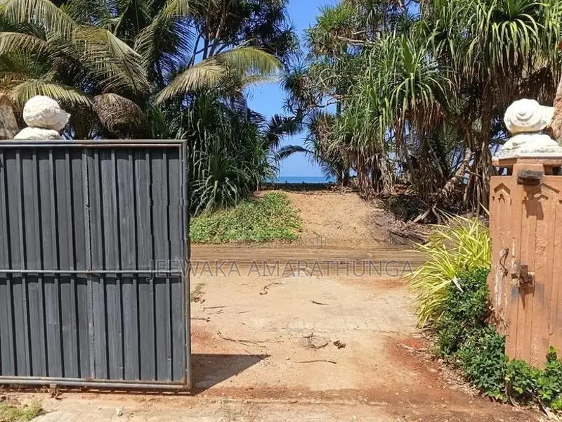 Land for Sale in Kalutara