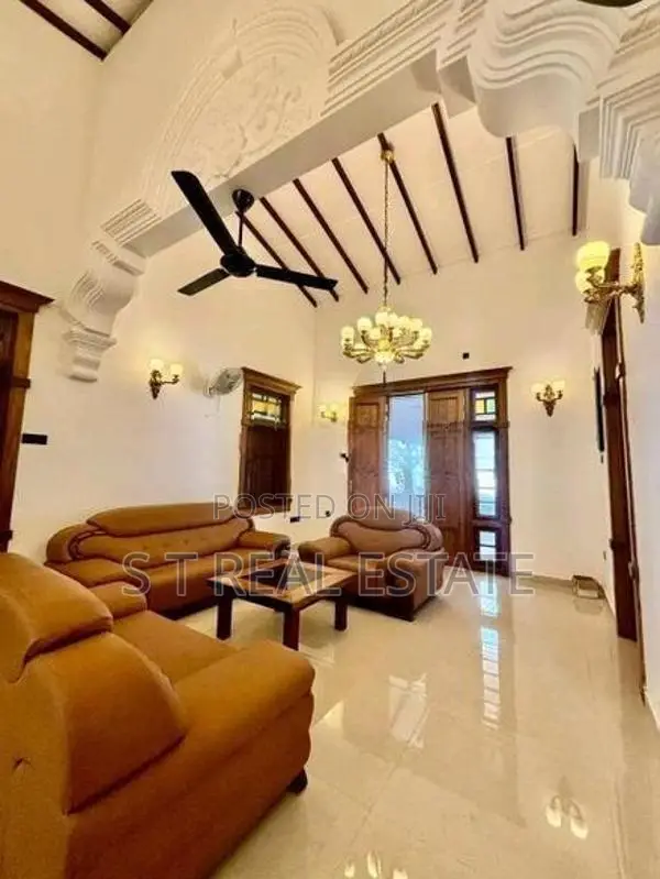 Colonial Architecture Design House For Sale In Nugegoda