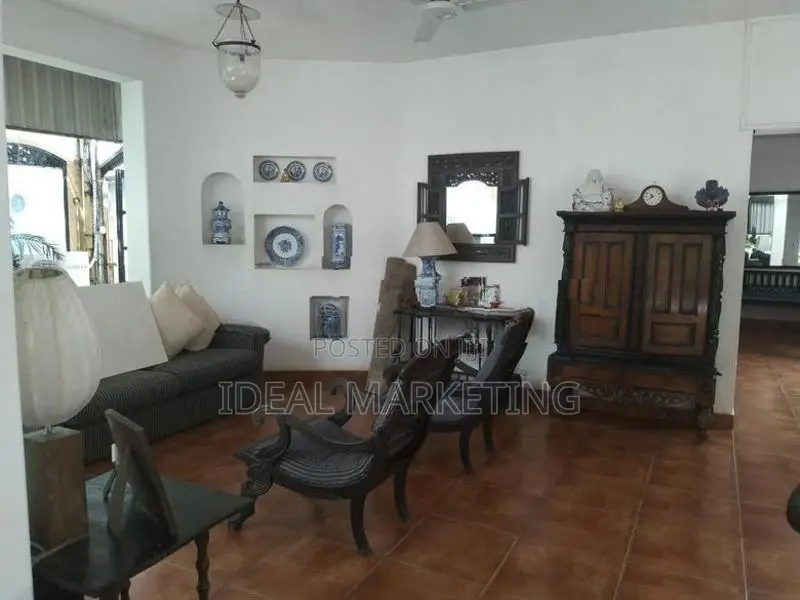 Colombo 04 - Furnished Room for Rent