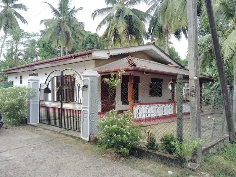 House for Sale Urapola