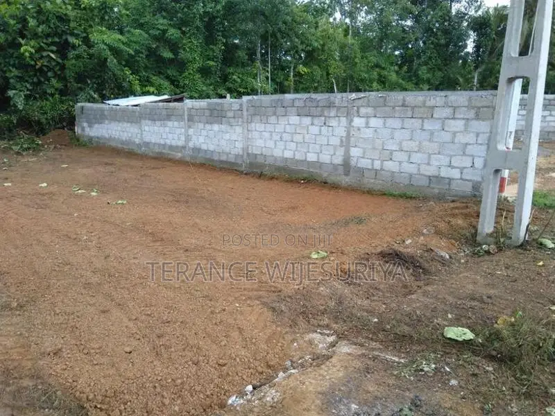 Land for Sale in Bandaragama