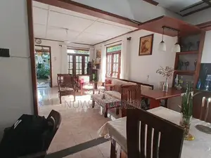 Katubedda De Mel Rd House for Sale