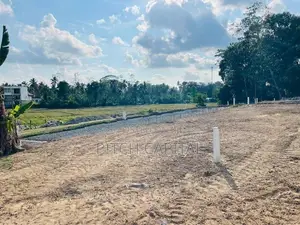 Luxury Land for Sale in Kahathuduwa