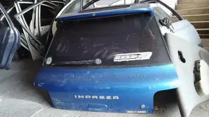 Subaru Impreza Hatch Back Dicky Door