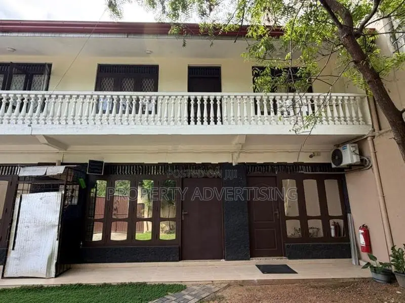 Commercial House for Sale Battaramulla
