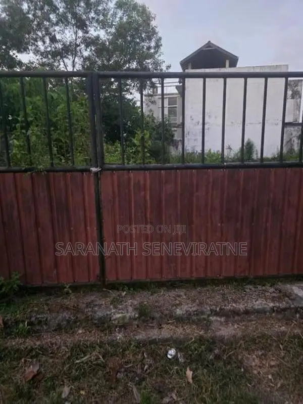 Land For Sale From Battaramulla - Robert Gunawardena Mawatha