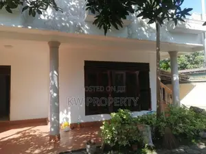 Two story house for rent in moratuwa