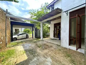 Newly Finished Two Storied House in Athurugiriya Habarakada