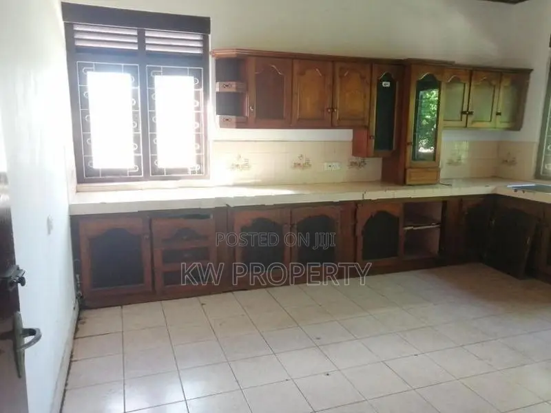 Two story house for rent in moratuwa