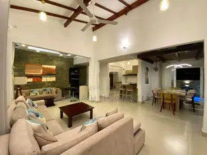 Villa Type Luxury House in Talawathugoda For Sale With Jacuzzi Pool