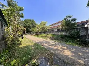 Land With House For Perch Value - Kurunegala Near Lake