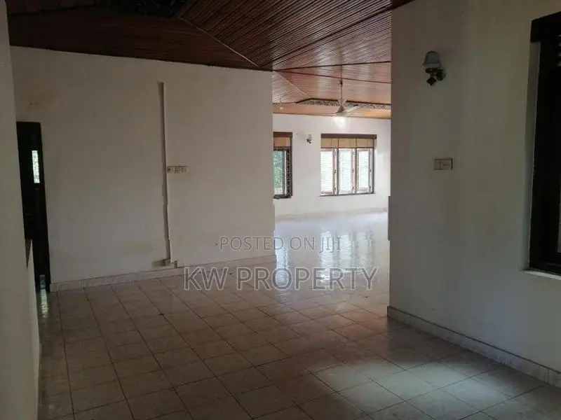 Two story house for rent in moratuwa